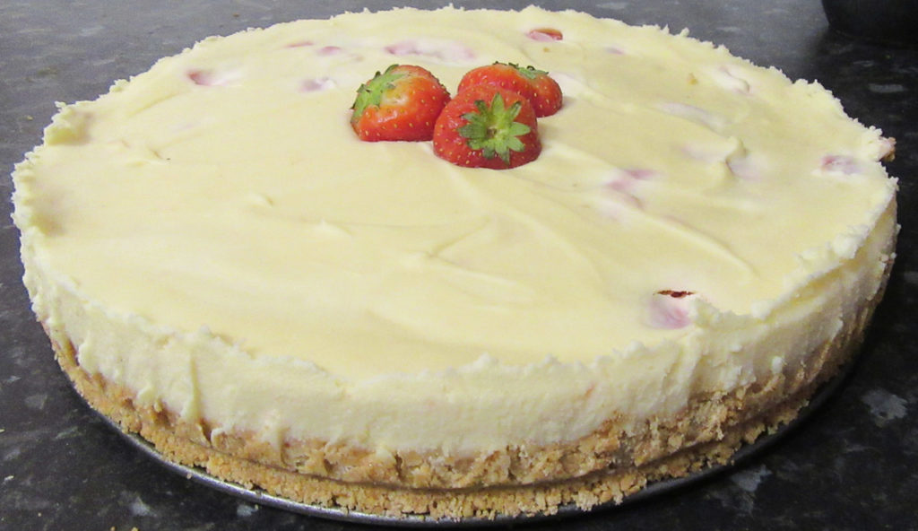 Strawberry and White Chocolate No-Bake Cheesecake